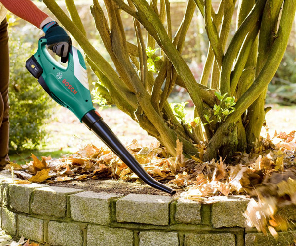 Аккумуляторная воздуходувка Bosch ALB 18 LI