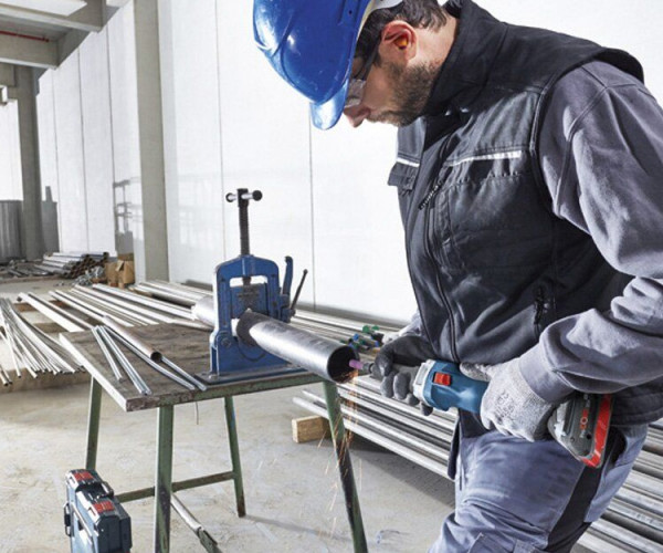 Аккумуляторная прямая шлифмашина BOSCH GGS 18V-23 LC