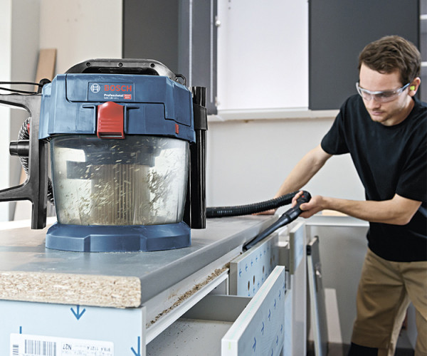 Аккумуляторный пылесос BOSCH GAS 18V-10 L Solo