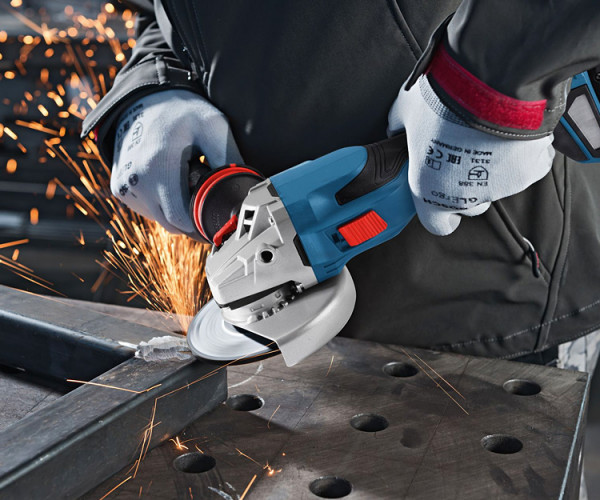 Аккумуляторная болгарка BOSCH GWS 18V-15 C Solo