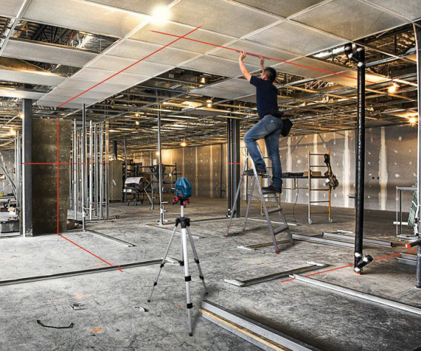 Линейный нивелир BOSCH GLL 3-15 + мини-штатив