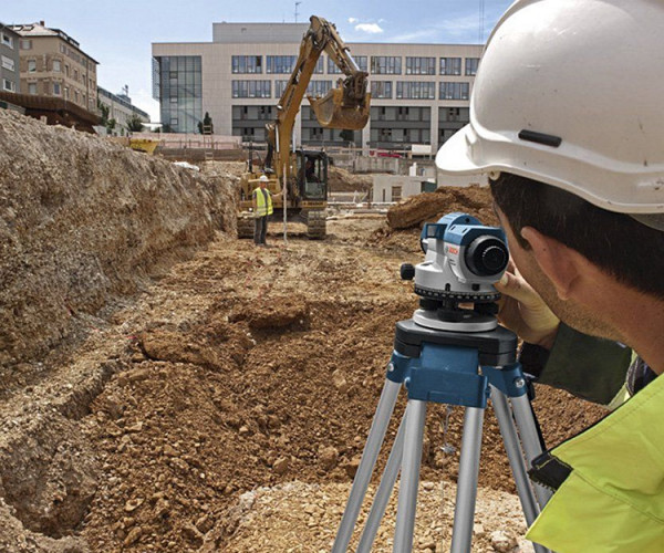 Оптический нивелир BOSCH GOL 20D