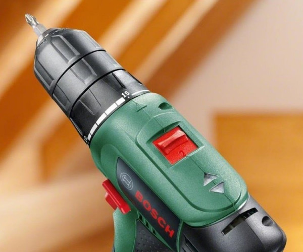Аккумуляторная дрель-шуруповерт BOSCH EasyDrill 1200