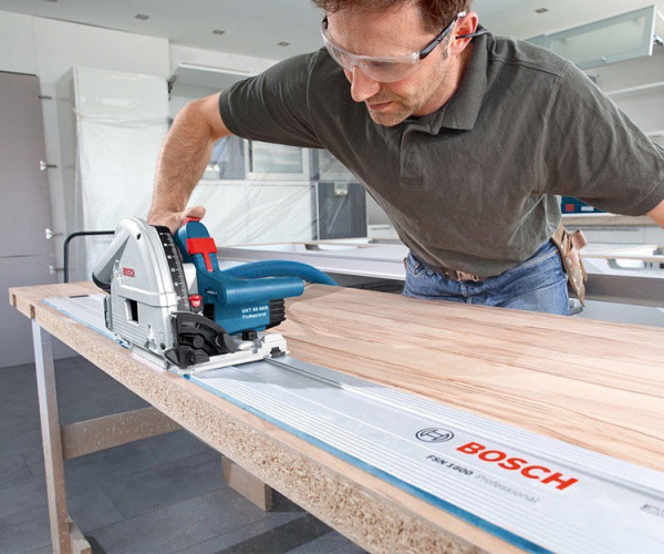 Погружная дисковая пила BOSCH GKT 55 GCE