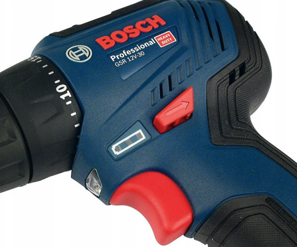 Аккумуляторная дрель-шуруповерт BOSCH GSR 12V-30