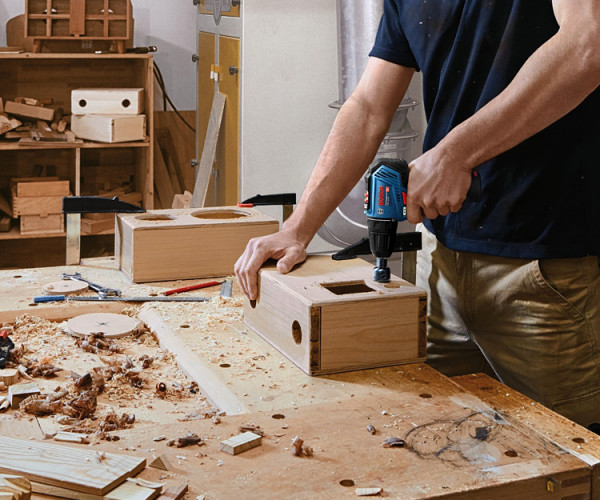 Аккумуляторная дрель-шуруповерт BOSCH GSR 12V-30