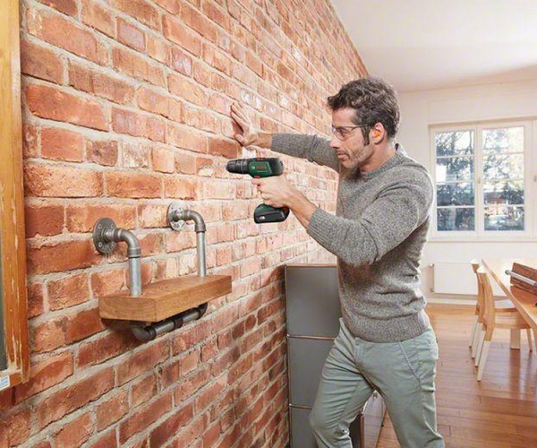 Аккумуляторная дрель-шуруповерт Bosch UniversalImpact 18