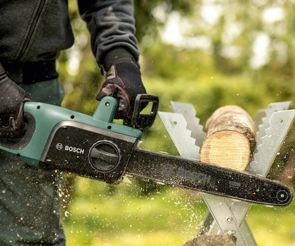 Цепная электропила BOSCH UniversalChain 35