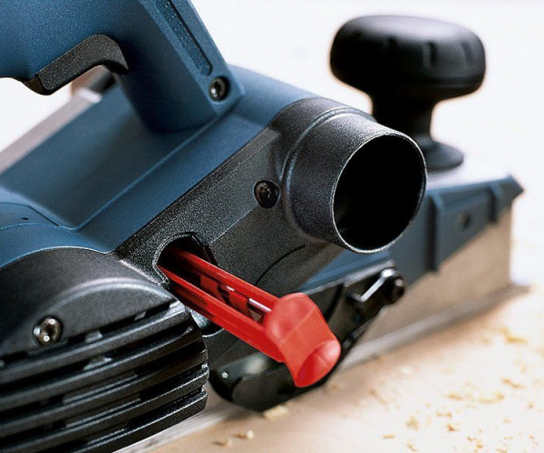 Рубанок BOSCH GHO 40-82 C