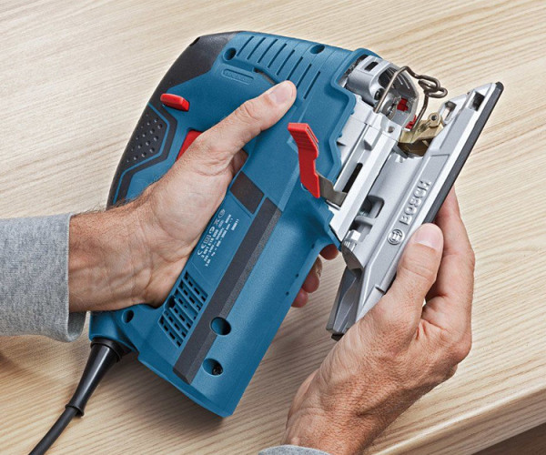 Лобзик BOSCH GST 160 BCE (L-BOXX)