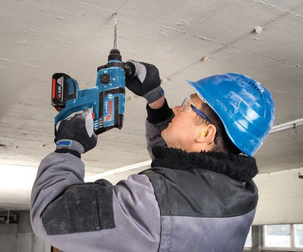 Аккумуляторный перфоратор BOSCH GBH 18 V-EC (Solo)