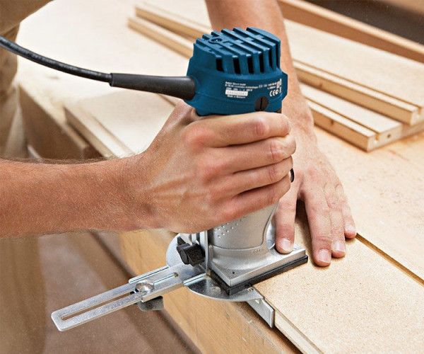 Кромочный фрезер BOSCH GKF 600