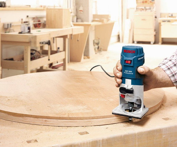 Кромочный фрезер BOSCH GKF 600 Promo