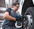 Аккумуляторный ударный гайковерт BOSCH GDS 18V-1050 H, 06019J8522